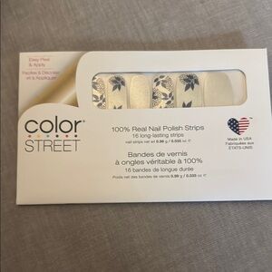 Color Street Vibrant Nail Strips Leaf it to Me